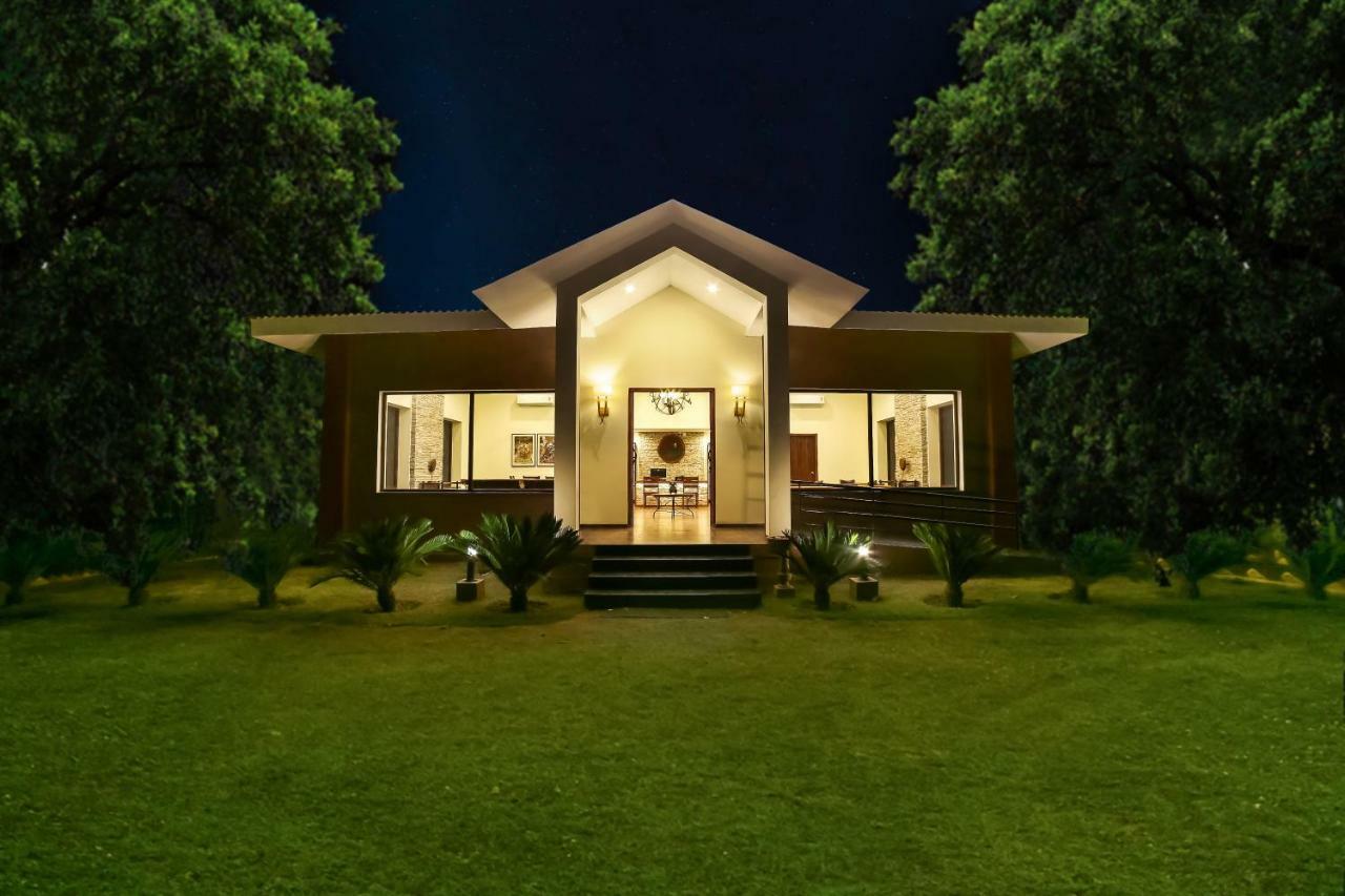 Lemon Tree Wildlife Resort, Bandhavgarh Tala  Экстерьер фото